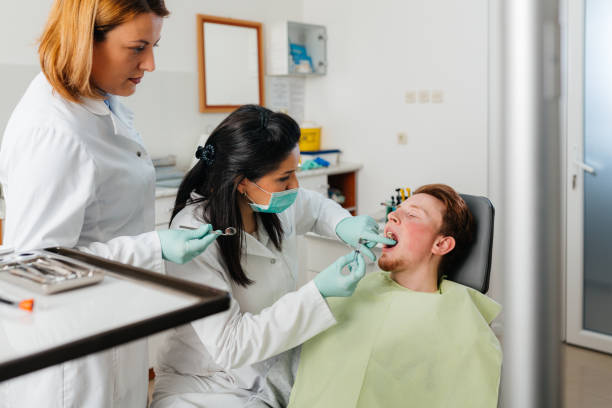 Best Dentist for Tooth Abscess  in Farmington, MS